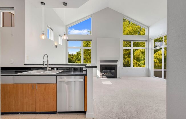 521 7th Ave Apt # 101