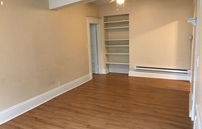 2 beds, 1 bath, 750 sqft, $1,350, Unit 106