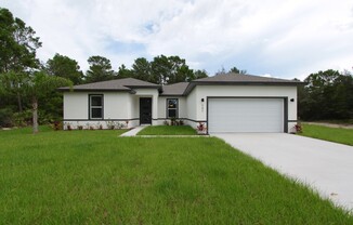 Gorgeous, 4 Bedroom, 2 Bathroom Home in Poinciana!!