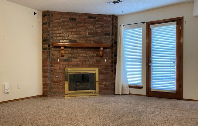 5707 CORAL CIR
