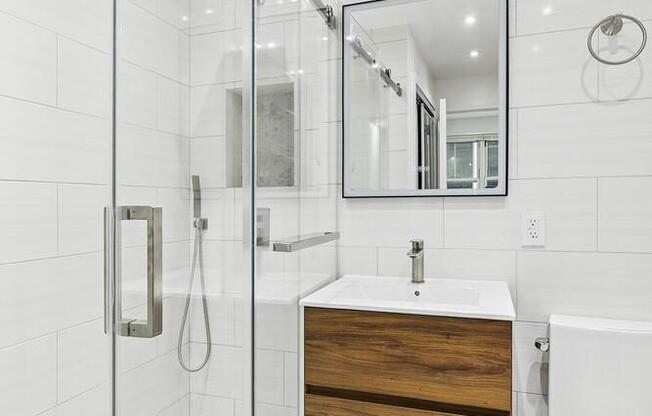 Studio, 1 bath, 590 sqft, $3,950, Unit 6D