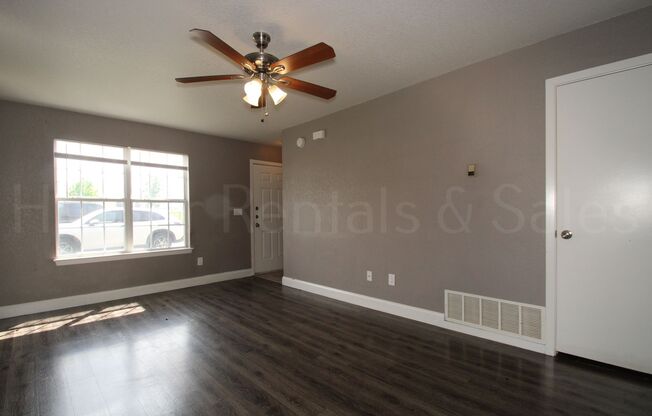 3 beds, 1.5 baths, $875, Unit Unit D