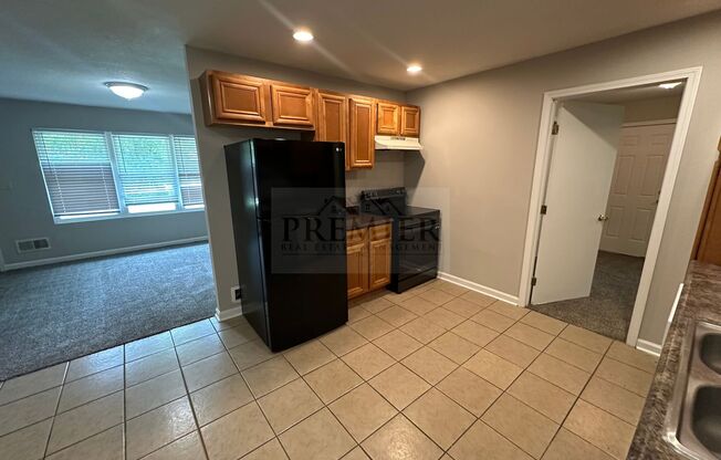 4 bd/2ba - 7717 E 110th St, Kansas City, MO 64134 -spacious home for rent - Ruskin Heights $1625