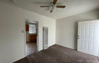 1 bed, 1 bath, 750 sqft, $1,795, Unit 2515 1/2