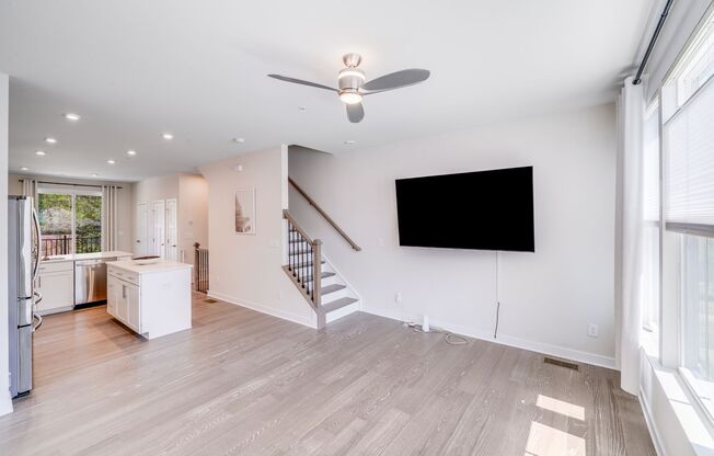 South End Sophistication – Bright & Stylish 3-Bed Townhome with Rooftop Retreat!