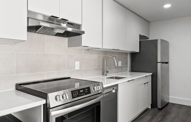 2 beds, 1 bath, 515 sqft, $2,800, Unit 1400-302