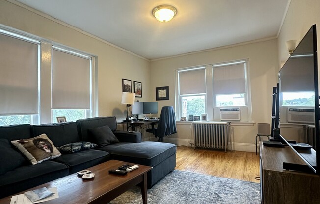 81 STRATHMORE RD