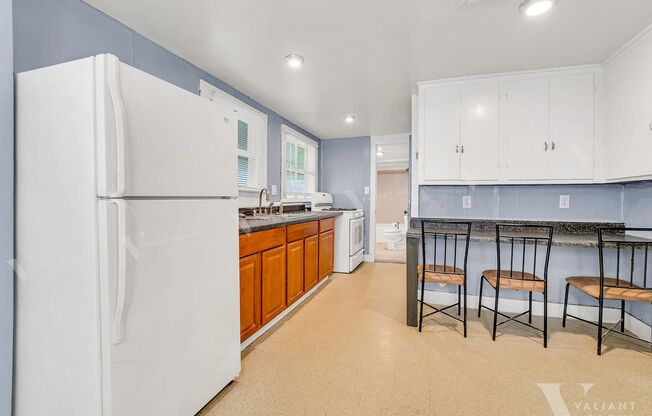 Charming 2-Bedroom, 1-Bathroom House for Rent in Doling Park Neighborhood