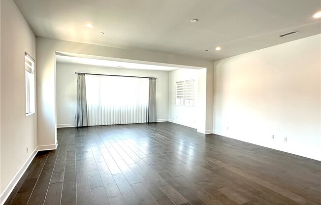 20425 EDGEWOOD CT