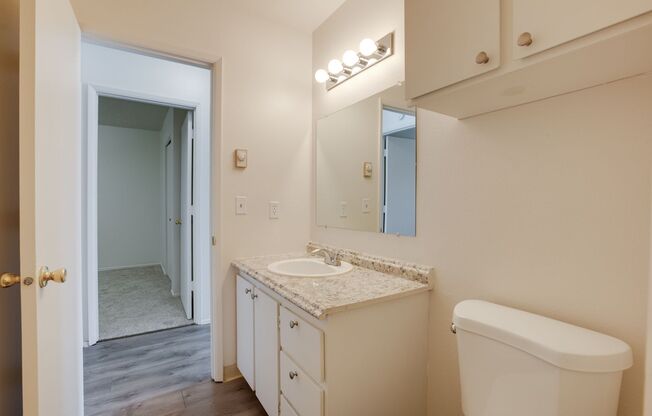 2 beds, 2 baths, 1,092 sqft, $1,875, Unit 47