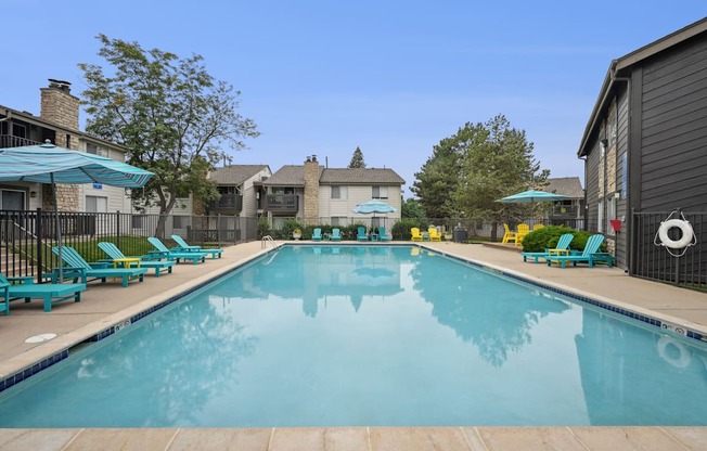 Reflections at Cherry Creek in Aurora, CO Pool