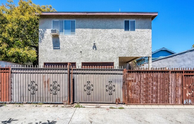 545 W SANTA CRUZ ST