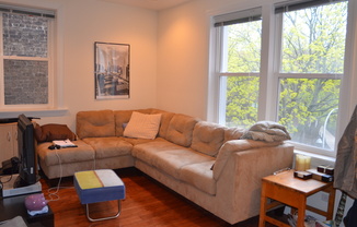 2 beds, 1 bath, $1,895, Unit 4743-2