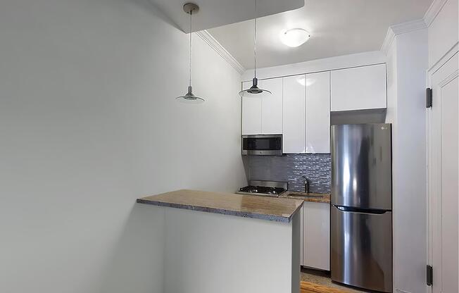 1 bed, 1 bath, $3,600, Unit 4H