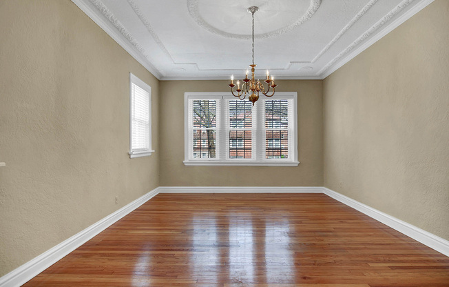 (202) 7536 Byron Place