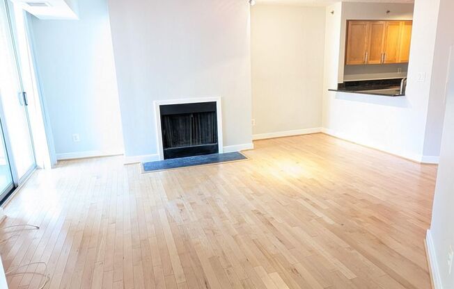 1 bed, 1 bath, $2,295, Unit APARTMENT #S 1114