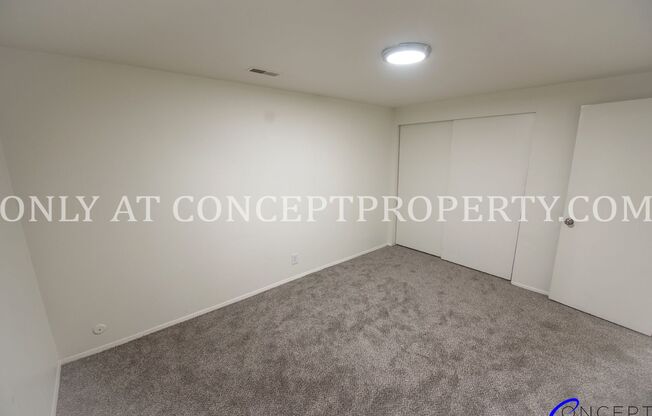 2 beds, 1 bath, 880 sqft, $1,249, Unit 17