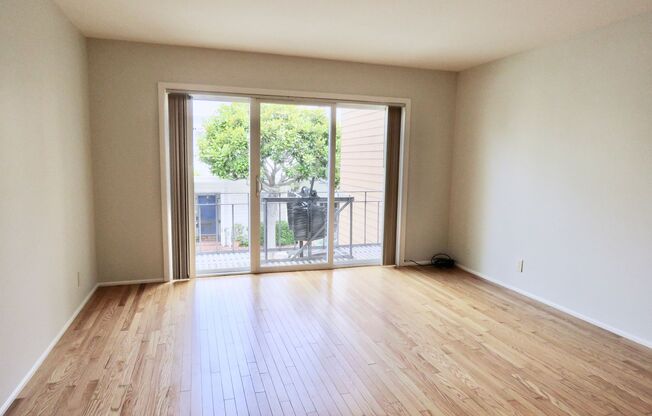 1 bed, 1 bath, $2,975, Unit 4