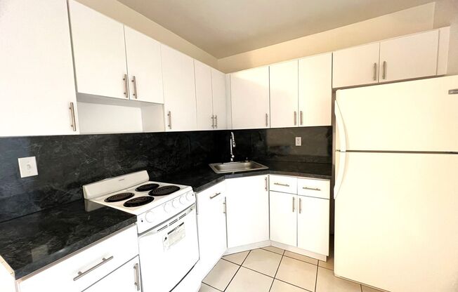 Studio, 1 bath, $1,450, Unit 1333-2