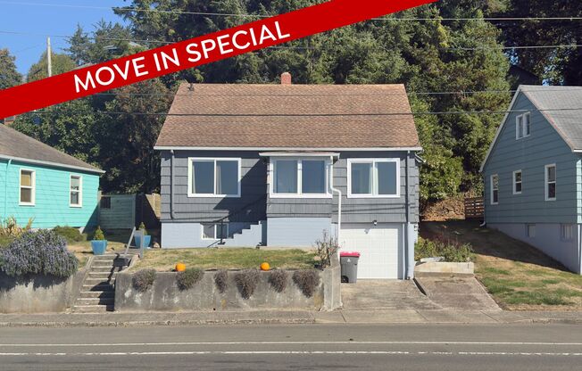 627 W Marine Dr, Astoria, OR 97103