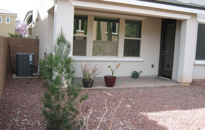 Beautiful 3 bd home in Summerlin Center near Red Rock Hotel and Downtown Summerlin.