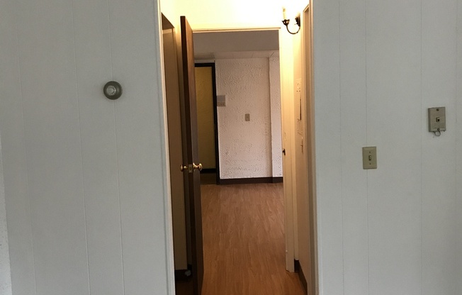1 bed, 1 bath, 450 sqft, $1,250, Unit 112