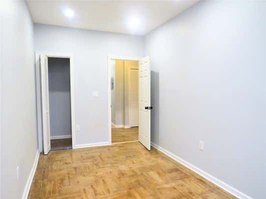 387 E 54 ST