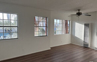 138 N MARIPOSA AVE
