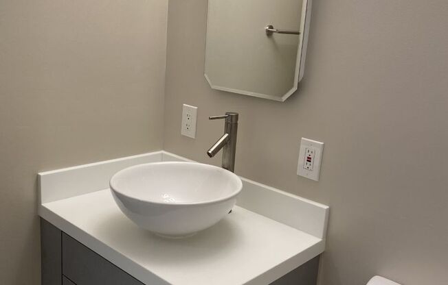 1 bed, 1 bath, 500 sqft, $1,675, Unit 302