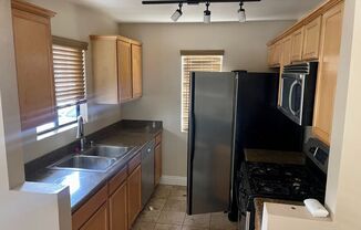 1 bed, 1 bath, $2,195, Unit # 82