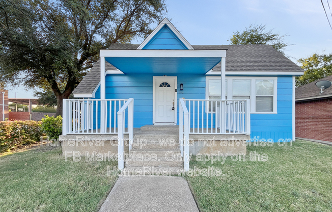 1112 G AVE