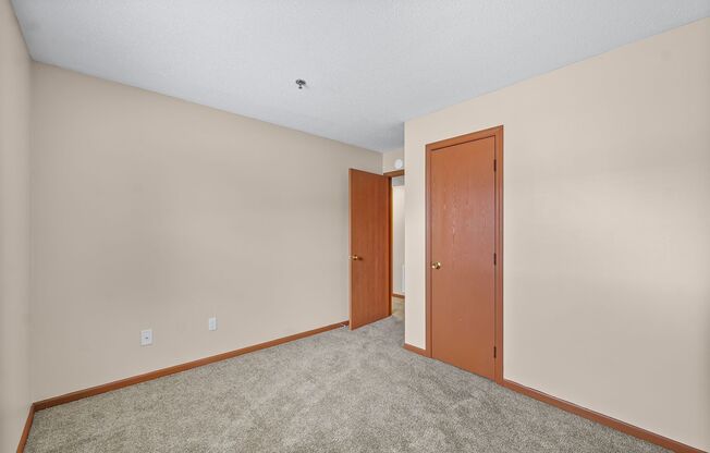 3 beds, 2 baths, 1,100 sqft, $1,150, Unit 2B