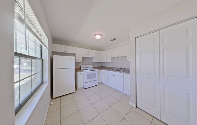 E Poinsettia Ave 923 - TA2