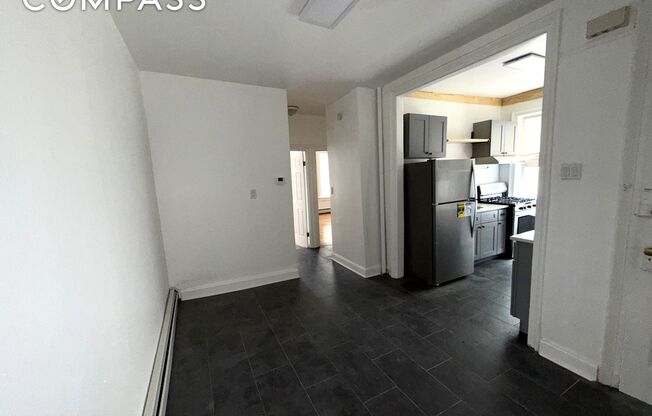 319 E 49 ST