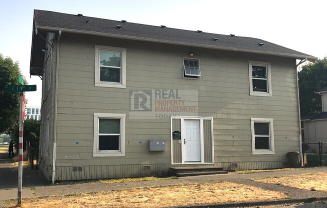 1002 South 14th LLC - Goecke -1002  (Robert Miles LLC)(Cascade Group)