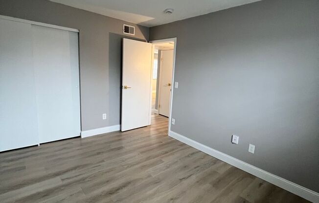 2 beds, 1 bath, 850 sqft, $1,400, Unit 8483-6