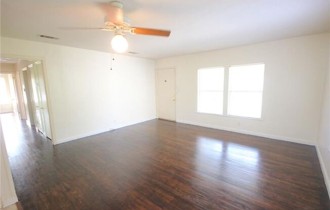 3 beds, 1 bath, $1,950