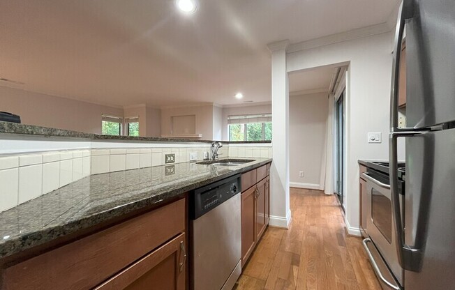 2512 Cranbrook Lane #4