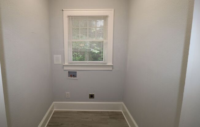 2 beds, 2 baths, $1,900