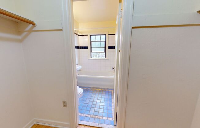 Studio, 1 bath, 500 sqft, $1,525, Unit 212