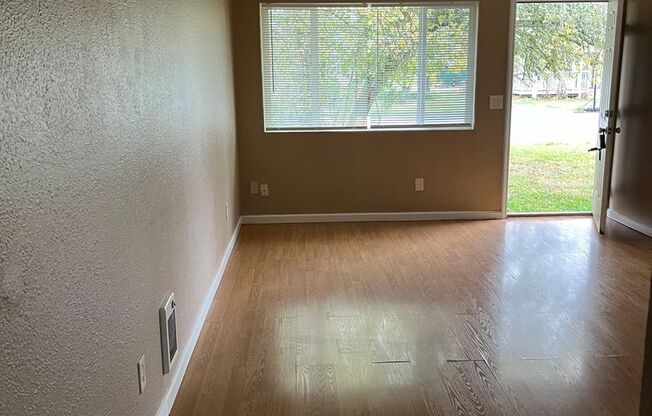 2 beds, 1 bath, $1,450