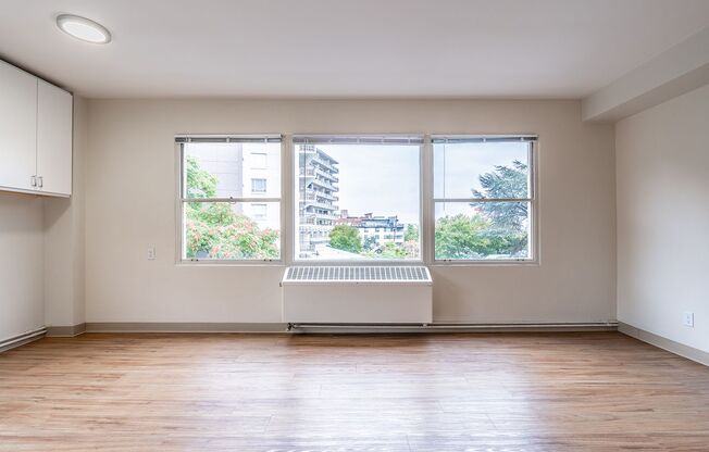 1 bed, 1 bath, 784 sqft, $1,835, Unit 416