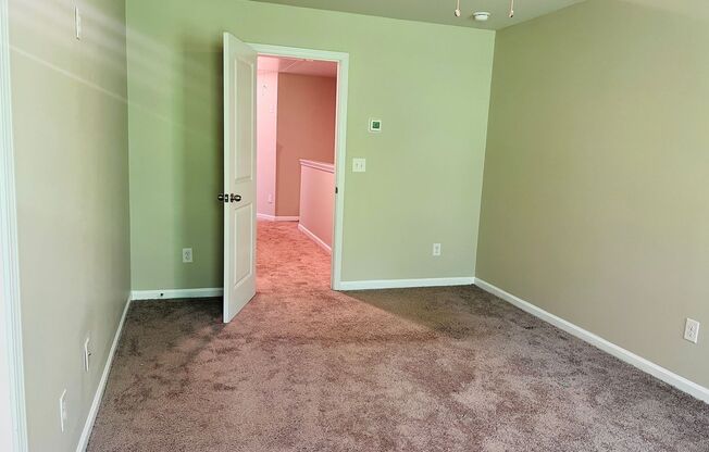 3 beds, 2.5 baths, $2,000