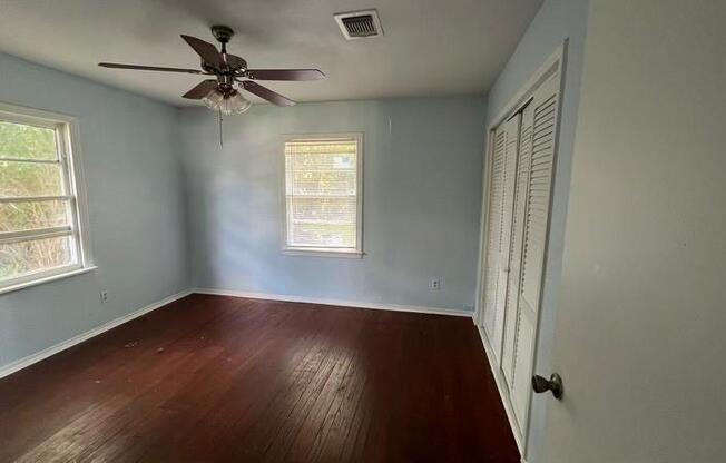 504 DORIS AVE