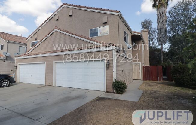 3 Bedroom 2.5 Bathroom Towhouse in Ramona on quiet cul-de sac