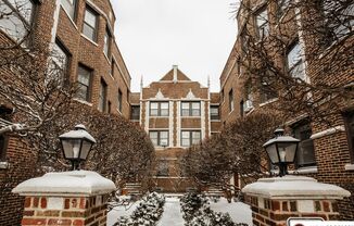 Studio, 1 bath, 226 sqft, $995, Unit 1016 1/2-12