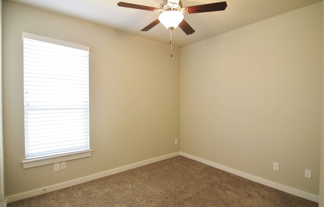 3 beds, 2 baths, $1,595