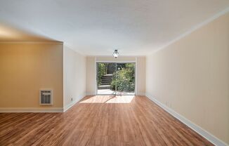 1 bed, 1 bath, $2,250, Unit 106