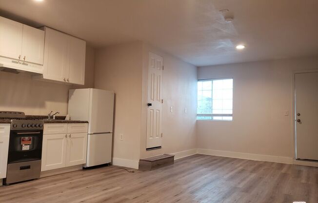 Studio, 1 bath, $1,650