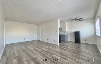 1 bed, 1 bath, $1,900, Unit 09